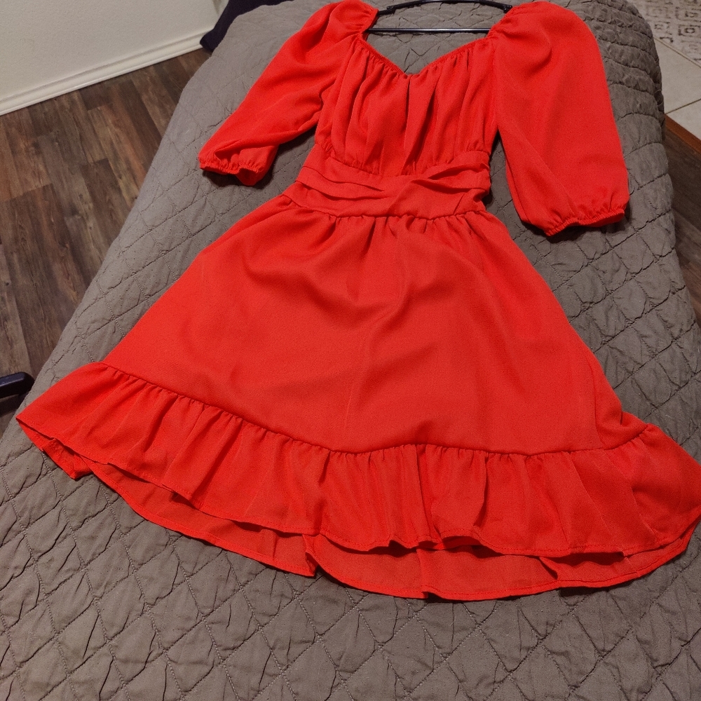 Red Lantern tie back mini ish dress ♥️ with cute puffy sleeves 👗 🥻 ❤️ 💙 💜 - Picture 5 of 6